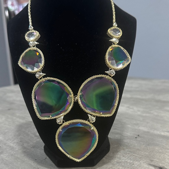 Kendra Scott Iridescent Necklace - Picture 4 of 4